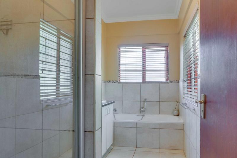3 Bedroom Property for Sale in Willowbrook Gauteng