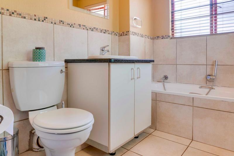 3 Bedroom Property for Sale in Willowbrook Gauteng