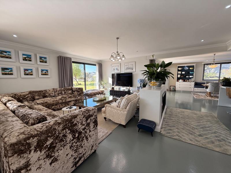 6 Bedroom Property for Sale in Blue Hills Equestrian Estate Gauteng