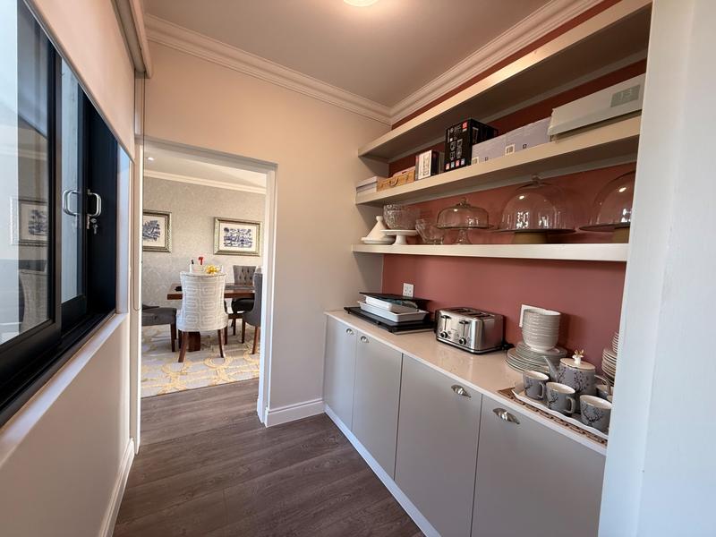 6 Bedroom Property for Sale in Blue Hills Equestrian Estate Gauteng