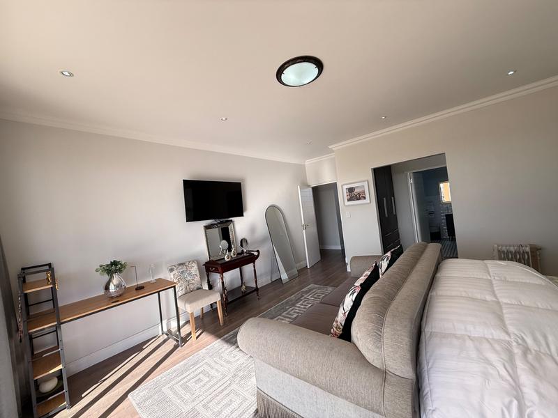 6 Bedroom Property for Sale in Blue Hills Equestrian Estate Gauteng