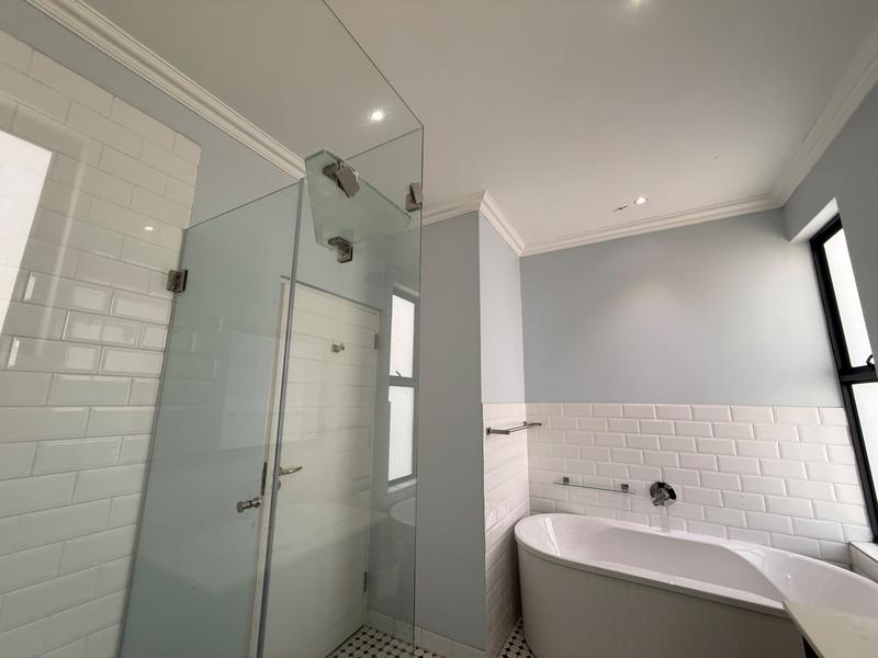 6 Bedroom Property for Sale in Blue Hills Equestrian Estate Gauteng