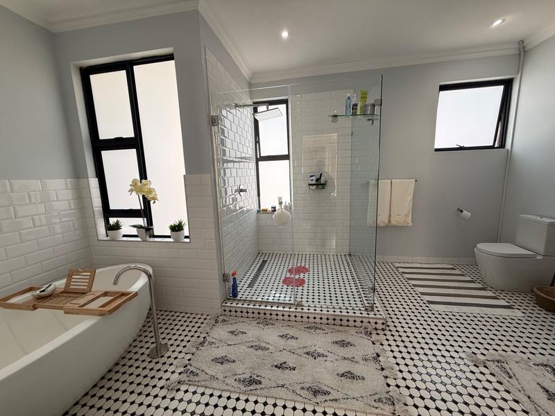 6 Bedroom Property for Sale in Blue Hills Equestrian Estate Gauteng