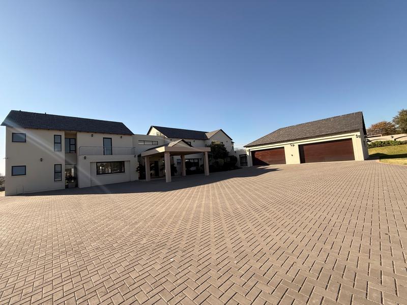 6 Bedroom Property for Sale in Blue Hills Equestrian Estate Gauteng
