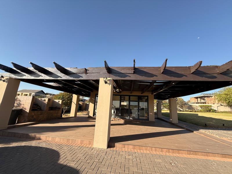 6 Bedroom Property for Sale in Blue Hills Equestrian Estate Gauteng