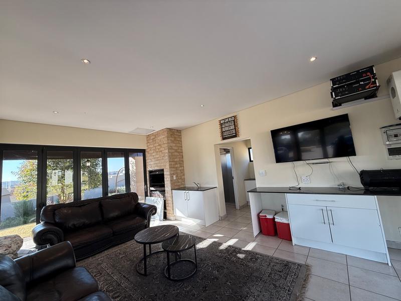 6 Bedroom Property for Sale in Blue Hills Equestrian Estate Gauteng