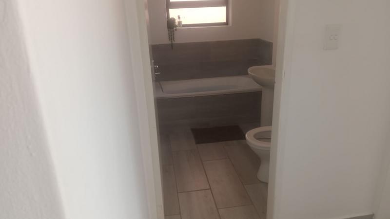 To Let 3 Bedroom Property for Rent in Albertsdal Gauteng