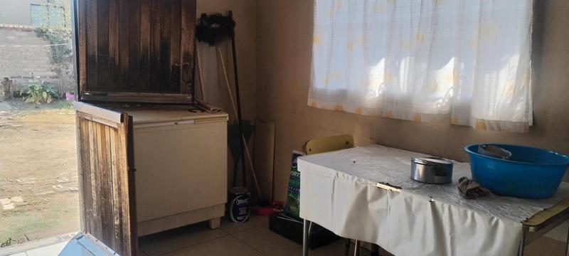2 Bedroom Property for Sale in Moroka Gauteng