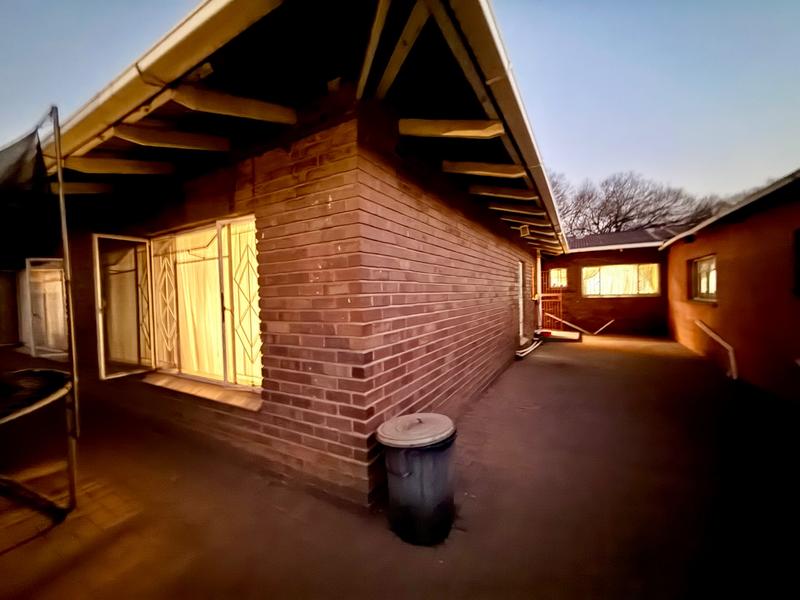 4 Bedroom Property for Sale in Vanderbijlpark CE 2 Gauteng