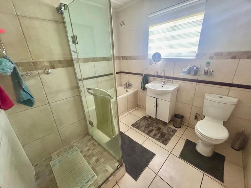 3 Bedroom Property for Sale in Vanderbijlpark Cw 6 Gauteng