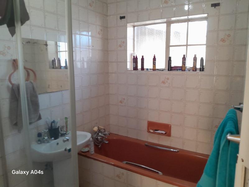 3 Bedroom Property for Sale in Woodmere Gauteng