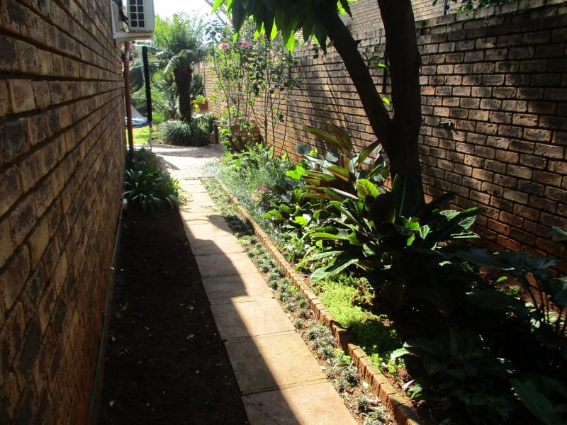 3 Bedroom Property for Sale in Annlin Gauteng
