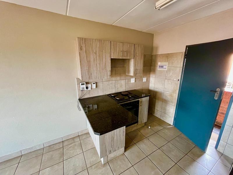 2 Bedroom Property for Sale in Montana Tuine Gauteng