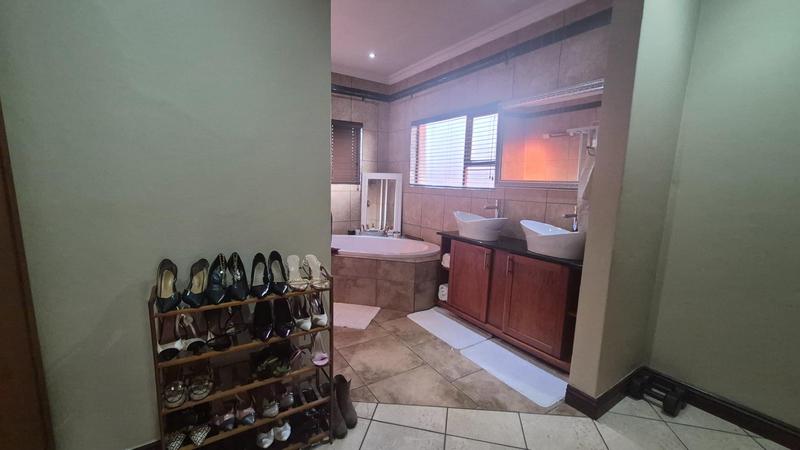 4 Bedroom Property for Sale in Raslouw Gauteng