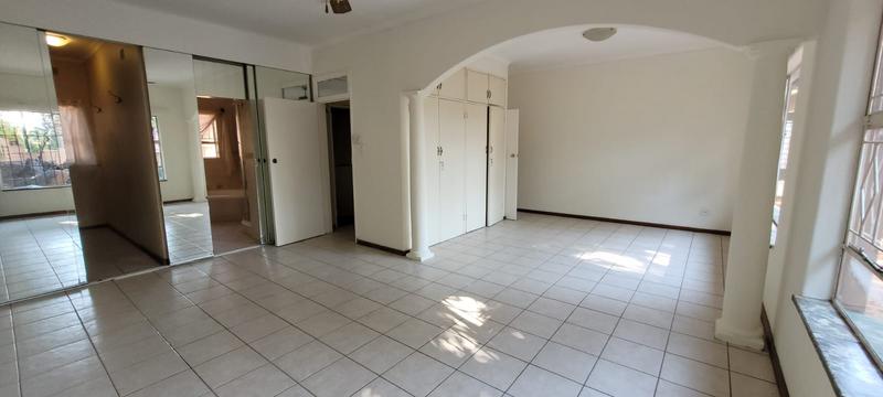 4 Bedroom Property for Sale in Glenvista Gauteng