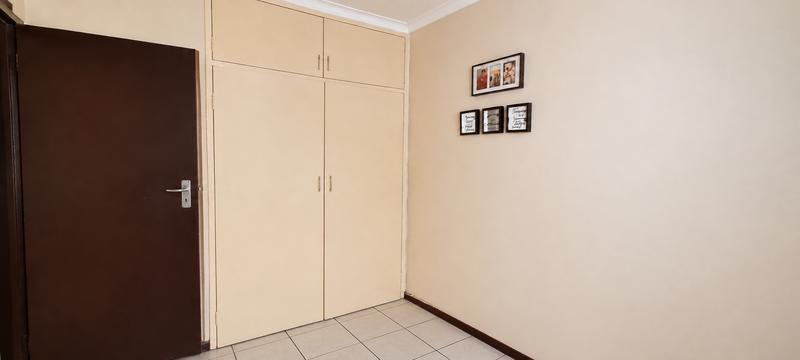 2 Bedroom Property for Sale in Clubview Gauteng