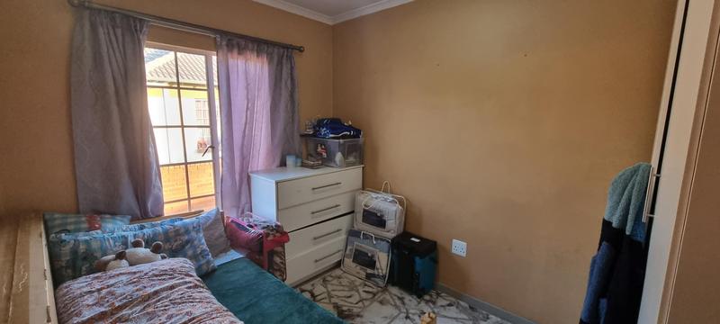2 Bedroom Property for Sale in The Reeds Gauteng