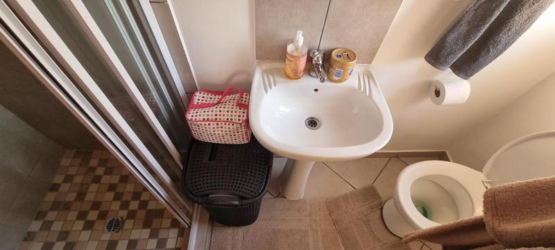 2 Bedroom Property for Sale in The Reeds Gauteng