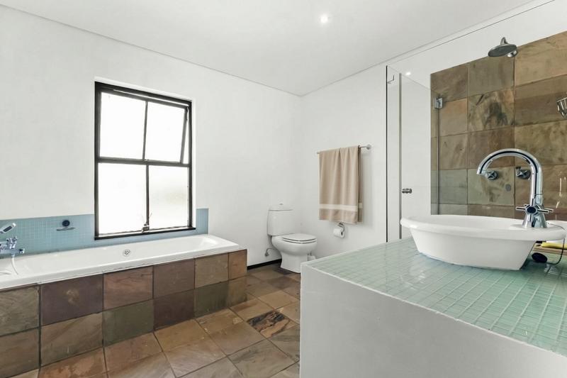 To Let 6 Bedroom Property for Rent in Dainfern Valley Gauteng