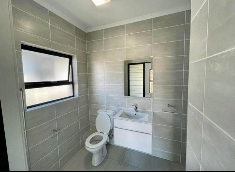 To Let 1 Bedroom Property for Rent in Waterfall Gauteng