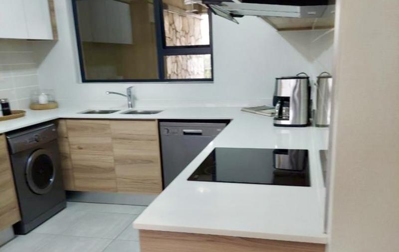To Let 2 Bedroom Property for Rent in Waterfall Gauteng