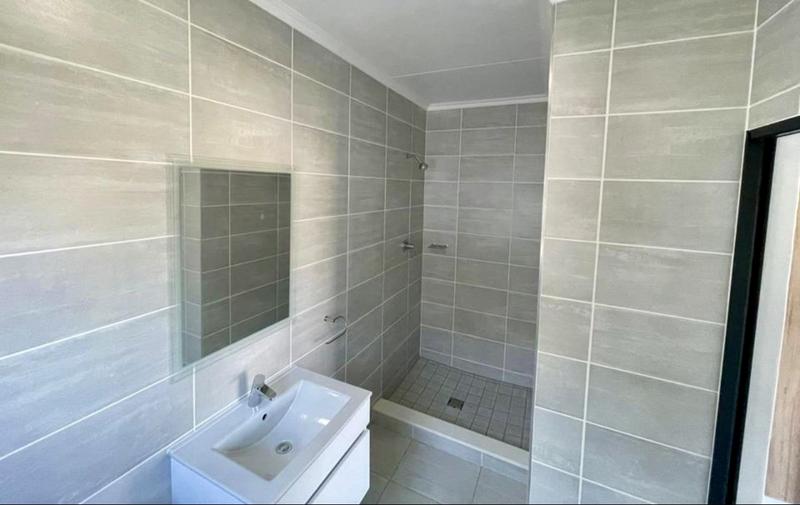 To Let 2 Bedroom Property for Rent in Waterfall Gauteng