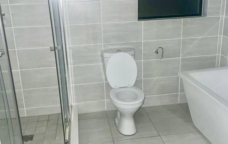 To Let 2 Bedroom Property for Rent in Waterfall Gauteng