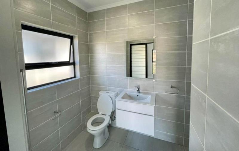 To Let 2 Bedroom Property for Rent in Waterfall Gauteng