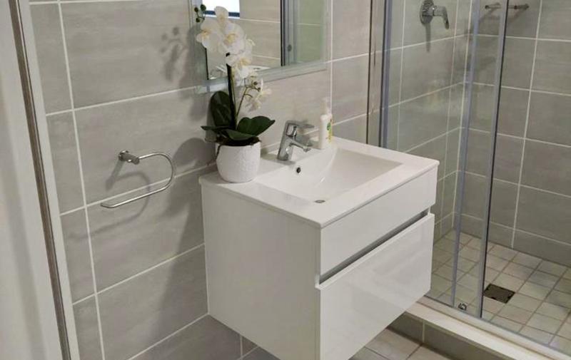 To Let 2 Bedroom Property for Rent in Waterfall Gauteng