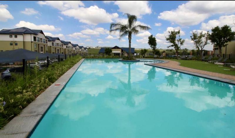 To Let 2 Bedroom Property for Rent in Waterfall Gauteng