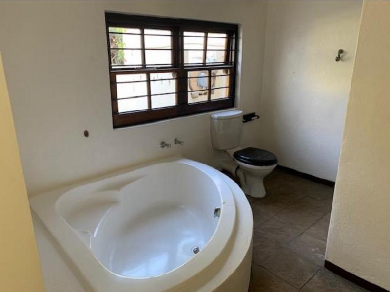 To Let 4 Bedroom Property for Rent in Lanseria Gauteng