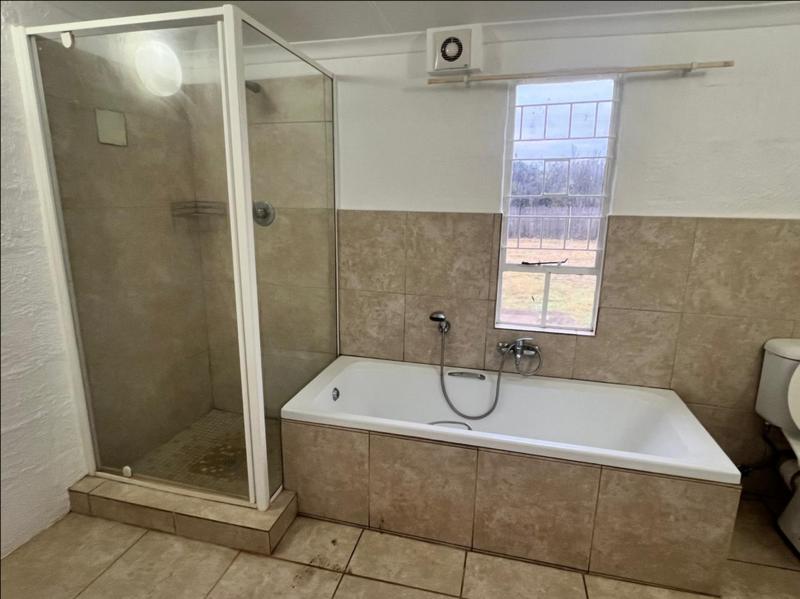 To Let 4 Bedroom Property for Rent in Lanseria Gauteng