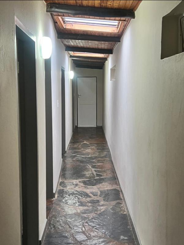 To Let 4 Bedroom Property for Rent in Lanseria Gauteng