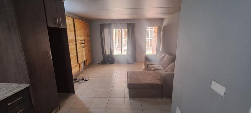 To Let 2 Bedroom Property for Rent in Elspark Gauteng
