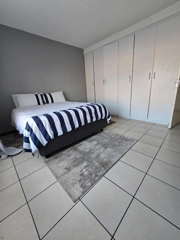 2 Bedroom Property for Sale in Oakdene Gauteng