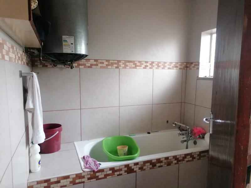 To Let 1 Bedroom Property for Rent in Primrose Gauteng