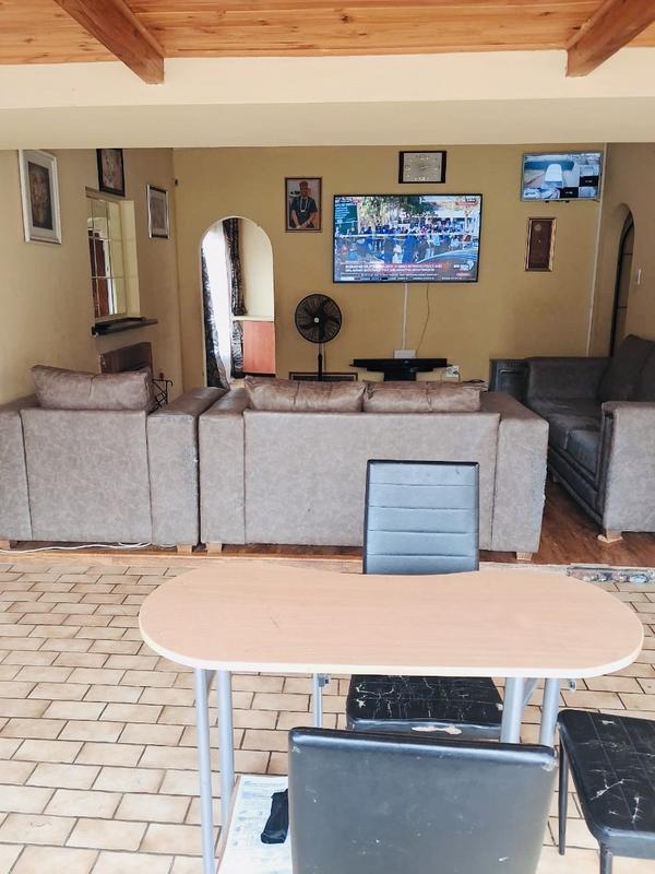 To Let 3 Bedroom Property for Rent in Wychwood Gauteng