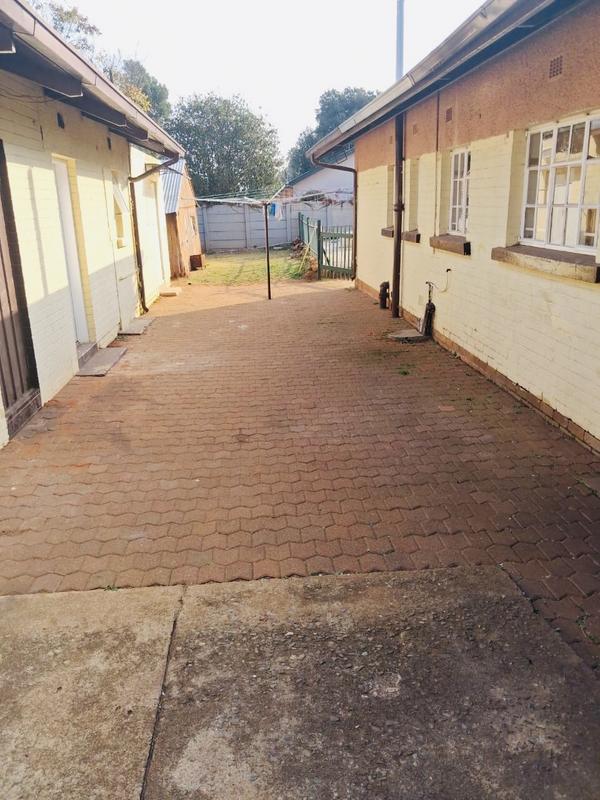 To Let 3 Bedroom Property for Rent in Wychwood Gauteng