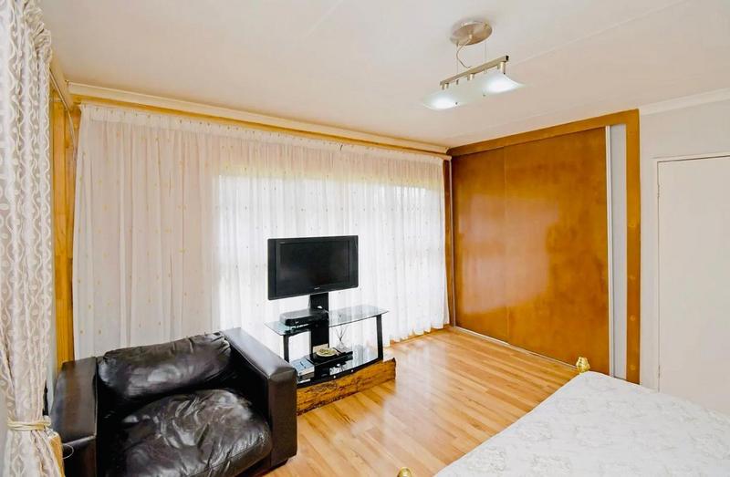 To Let 3 Bedroom Property for Rent in President Park Gauteng