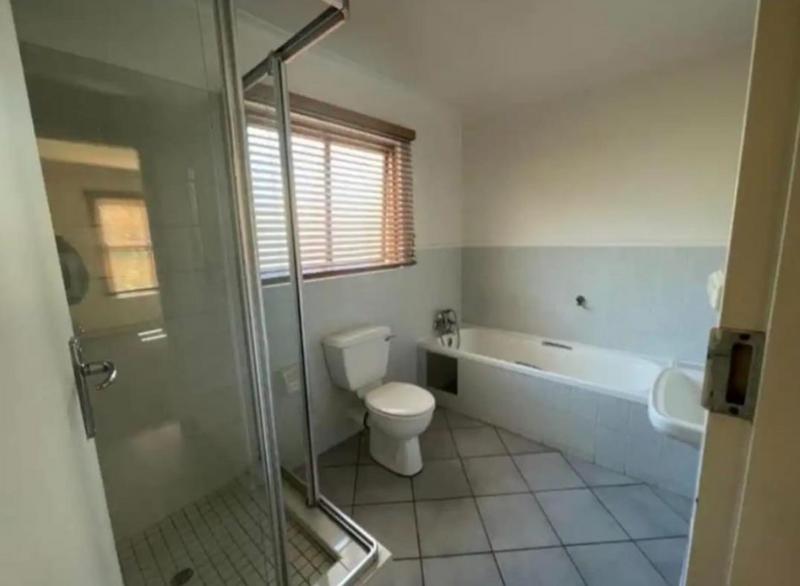 To Let 1 Bedroom Property for Rent in Robindale Gauteng