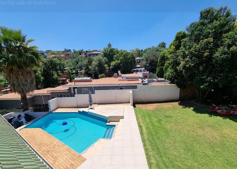 4 Bedroom Property for Sale in Oakdene Gauteng