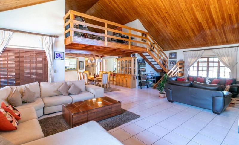 4 Bedroom Property for Sale in Oakdene Gauteng