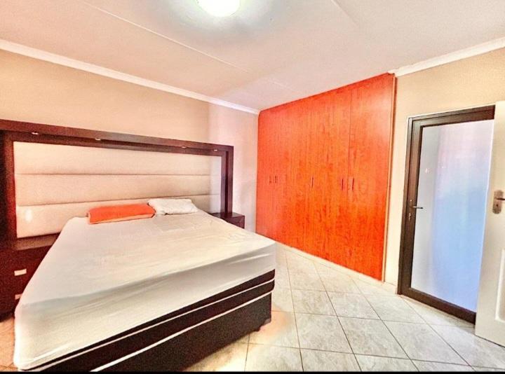 4 Bedroom Property for Sale in Welgedacht Gauteng