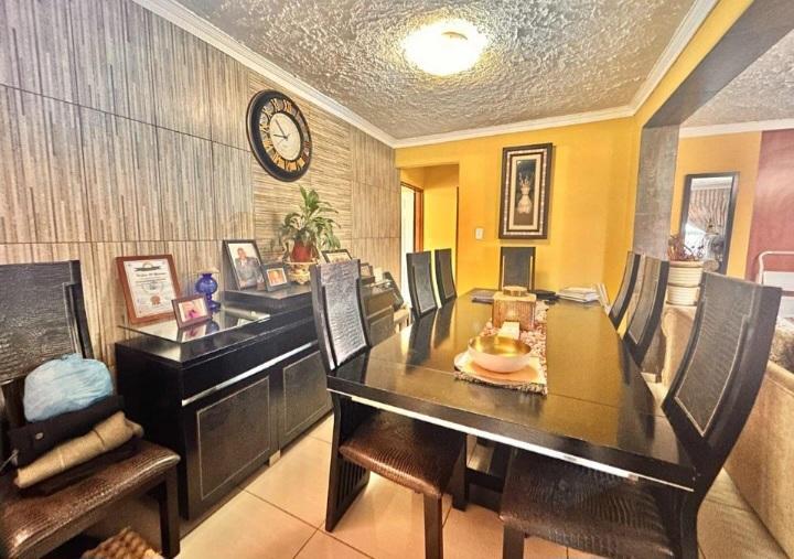 4 Bedroom Property for Sale in Blue Hills Gauteng