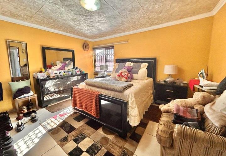 4 Bedroom Property for Sale in Blue Hills Gauteng