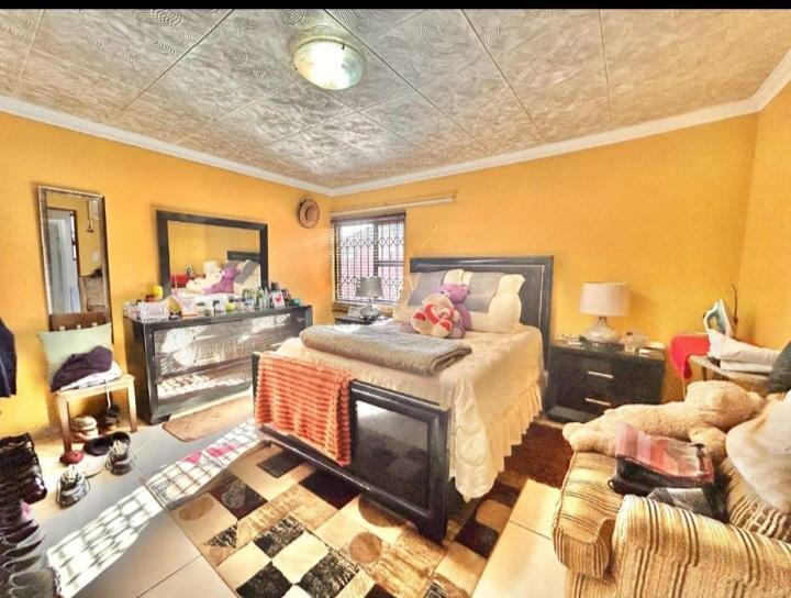 4 Bedroom Property for Sale in Blue Hills Gauteng