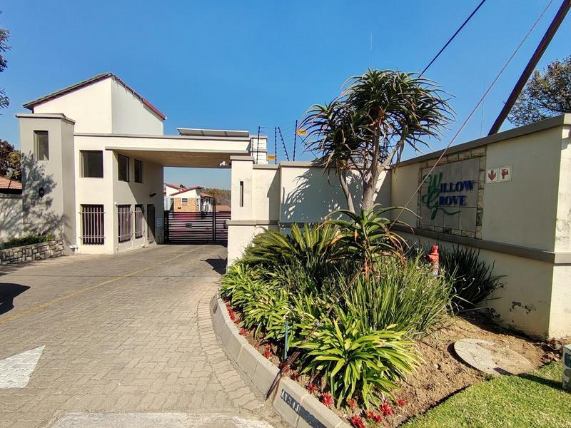 To Let 2 Bedroom Property for Rent in Fourways Gauteng