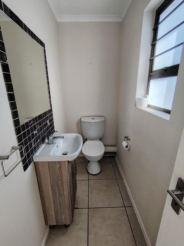 To Let 2 Bedroom Property for Rent in Fourways Gauteng