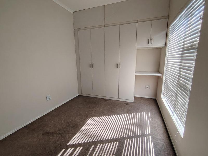 To Let 2 Bedroom Property for Rent in Fourways Gauteng