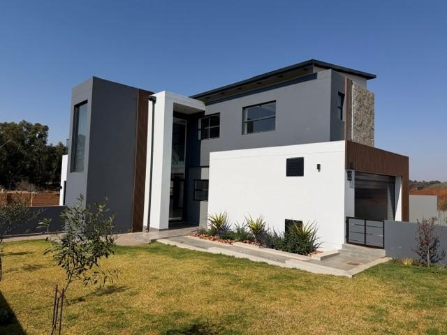 4 Bedroom Property for Sale in Fountainbrook Estate Gauteng
